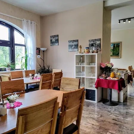 Lägenhet Luxusni 22 - Novostavba V Samotnem Srdci Harrachova - Privatni Parkovani Zdarma U Vlastniho Venkovniho Posezeni - 150 M Od Sjezdovky - Smart Tv - Wifi - Satelit