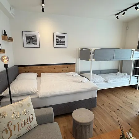 Lägenhet Luxusni 22 - Novostavba V Samotnem Srdci Harrachova - Privatni Parkovani Zdarma U Vlastniho Venkovniho Posezeni - 150 M Od Sjezdovky - Smart Tv - Wifi - Satelit *
